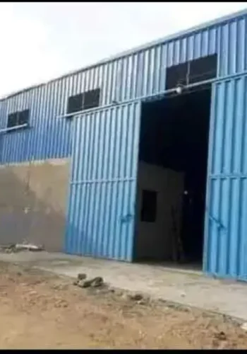 caravans & Containers (10)